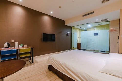 Airuisen Hotel