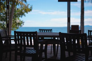 Restaurant - Kurrulau - Hotel Playa Pacífica (Bahia Solano)