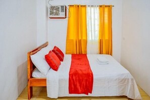 Room - RedDoorz Plus @ Papa Tasie Camotes (San Francisco)