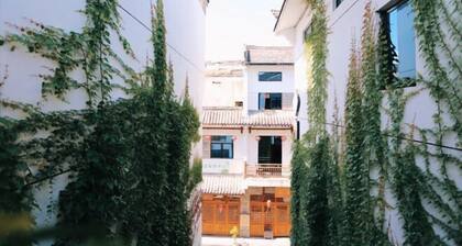Tao Ran Hotel (Mount Wuyi Ziyang Ancient Town North Street)