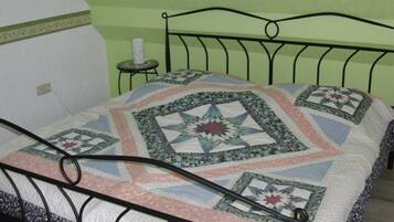 House | 1 bedroom, iron/ironing board