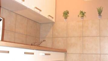 Ferienhaus | Eigene Küche | Ofen, Wasserkocher, Toaster