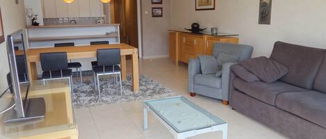 Leilighet | Oppholdsrom