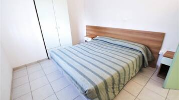 House | 3 bedrooms, individually furnished