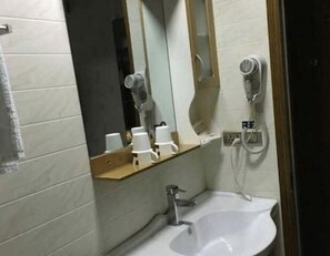 Bathroom - Cangnan Water View Hotel (Cangnan)