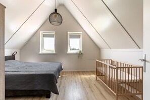 บ้านพัก | 3 ห้องนอน, ตกแต่งพิเศษโดยเฉพาะ, ผ้าปูที่นอน