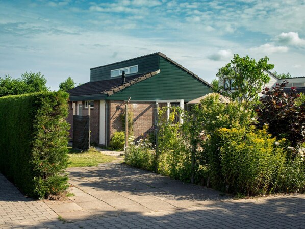 Bungalow | Exterior