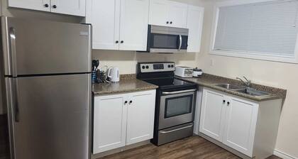 Cozy & Stylish One Bedroom Suite @ Harbor Landing