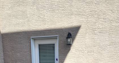 Simple & Stylish One Bedroom Suite @ Harbor Landing