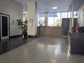 Lobby - Downtown/Midtown "Family ATL CityScape" (Atlanta)