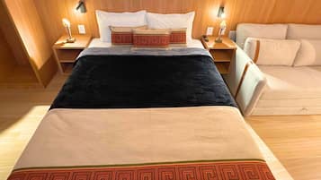 Elite Studio | Desk, laptop workspace, WiFi (free), bed sheets