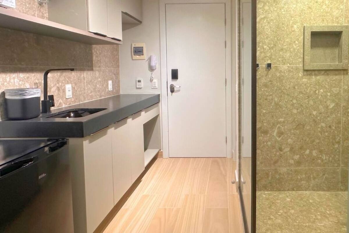 Suite | Cocina privada | Frigorífico pequeño y microondas