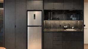 Suite | Private kitchen | Mini-fridge, microwave - AX Setai Yacht (João Pessoa)