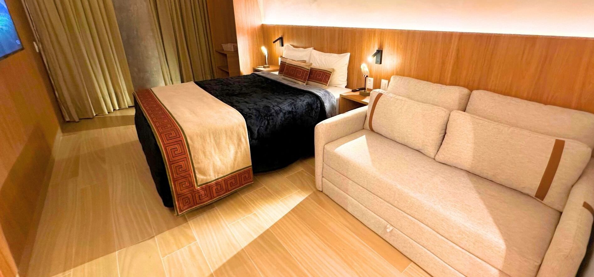 Suite panorámica | Escritorio, espacio para trabajar con un portátil, wifi gratis