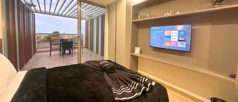 Suite | Interior