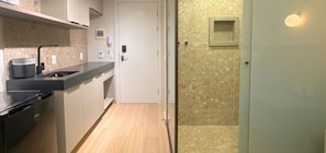 Suite | Private kitchen | Mini-fridge, microwave - AX Setai Yacht (João Pessoa)