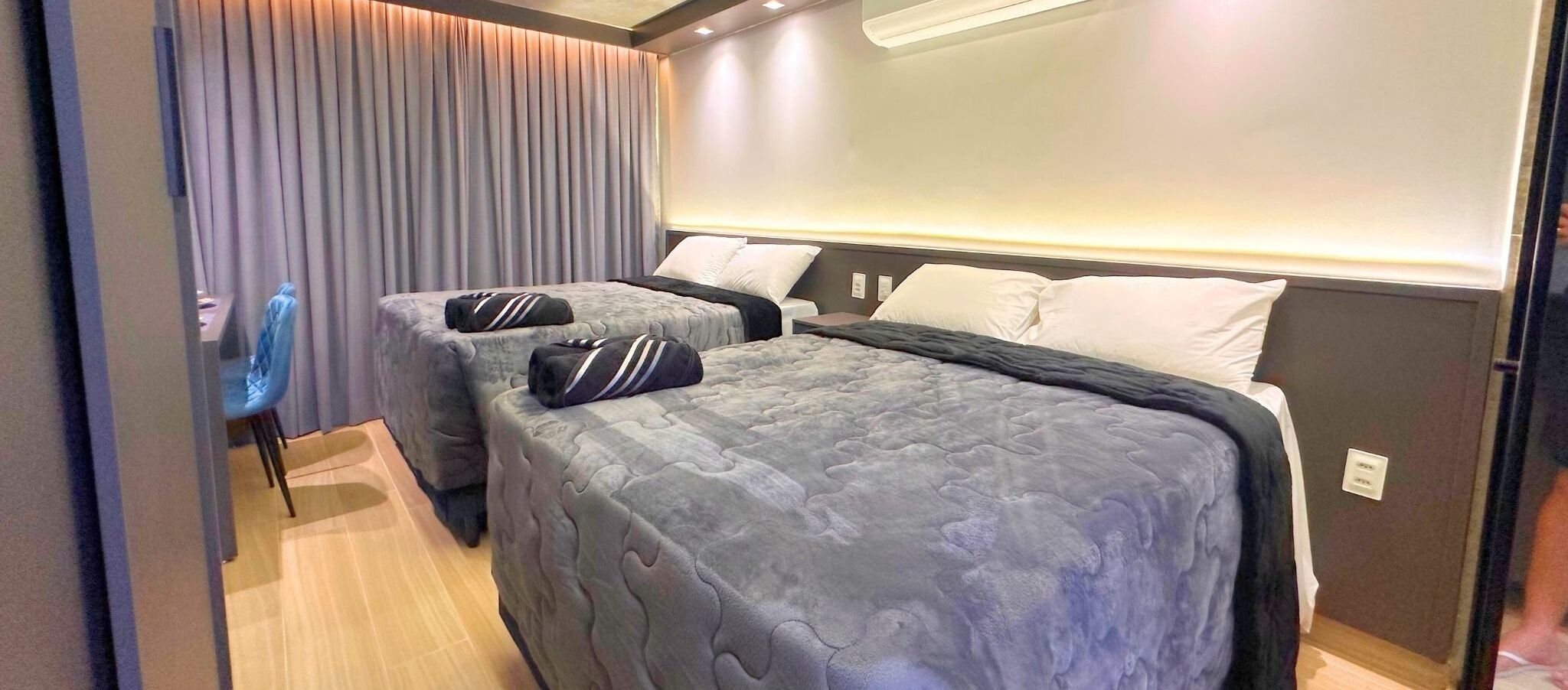 Suíte | Escrivaninha, espaço de trabalho para notebook, Wi-Fi de cortesia