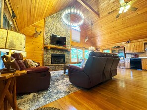 スマートテレビ、暖炉、テレビゲーム、書庫