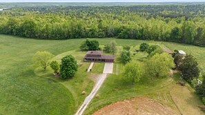 Exterior - ~ Lewis Estate Farm ~ (Prince Edward County)