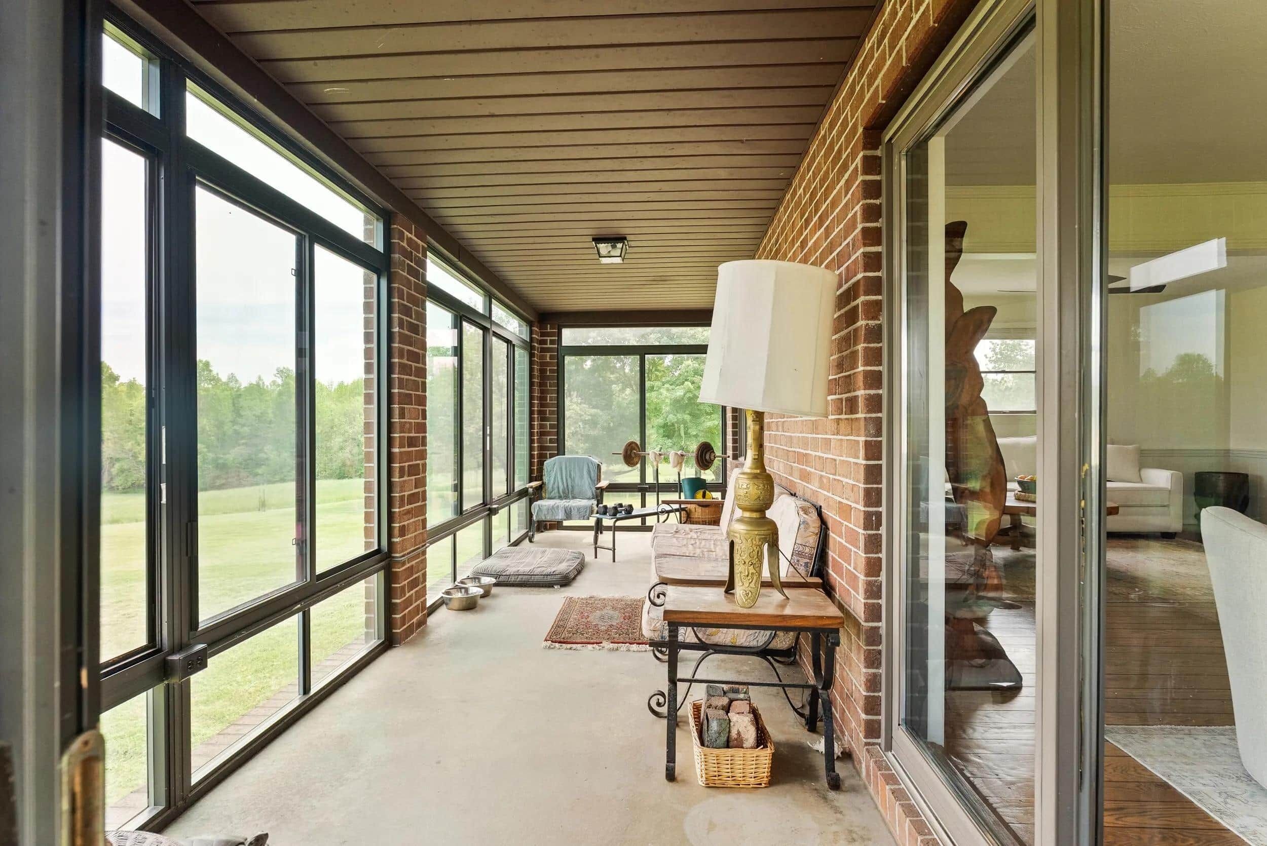 TV, fireplace, ping pong, stereo