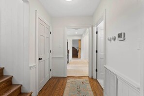 Unclassified image, 4 of 50, button