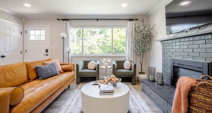 Spacious 3B Ranch by Mercy Anderson, 15 min to DT