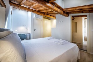 1 chambre, fer et planche à repasser, lit parapluie, Wi-Fi gratuit