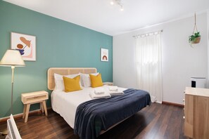 3 camere, ferro/asse da stiro, Wi-Fi gratuito, lenzuola