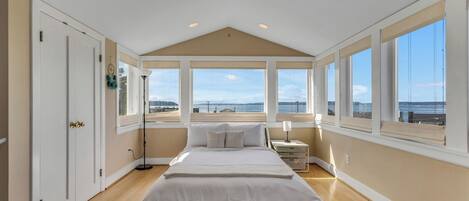 4 habitaciones, escritorio, tabla de planchar con plancha y wifi gratis