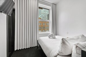Double Bed Room - City View | Premium bedding, blackout drapes, free WiFi, bed sheets - Lift Hotel (Montreal)
