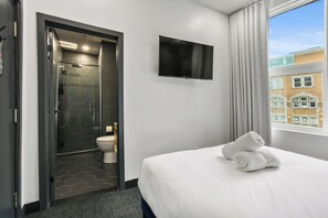 Literie de qualité supérieure, rideaux occultants, Wi-Fi gratuit