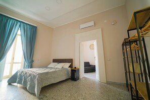 1 camera, ferro/asse da stiro, culla da viaggio, Wi-Fi