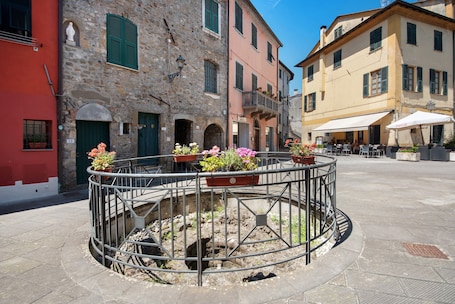 Property grounds. Apartment 'Da Dri´' with Private Terrace, Private Garden and Balcony