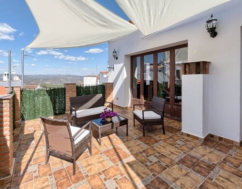 Holiday Home 'El Paladin' with Mountain Views, Private Terrace & Balcony
