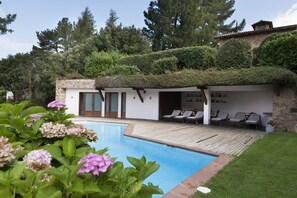 Pool - Country Home 'Gran Castanyer' with Mountain View, Private Pool and Wi-Fi (Viladrau)