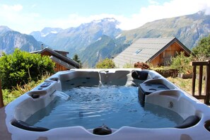 Utendørs boblebad