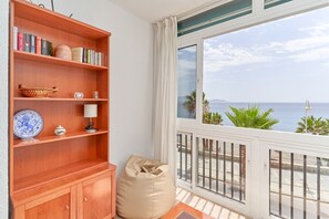 Interior - Velimar Apartment – Just Steps from the Sea and Next to the Water Park (Almuñécar)