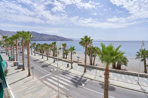 Velimar Apartment – Steps from the Sea and Next to the Water Park
