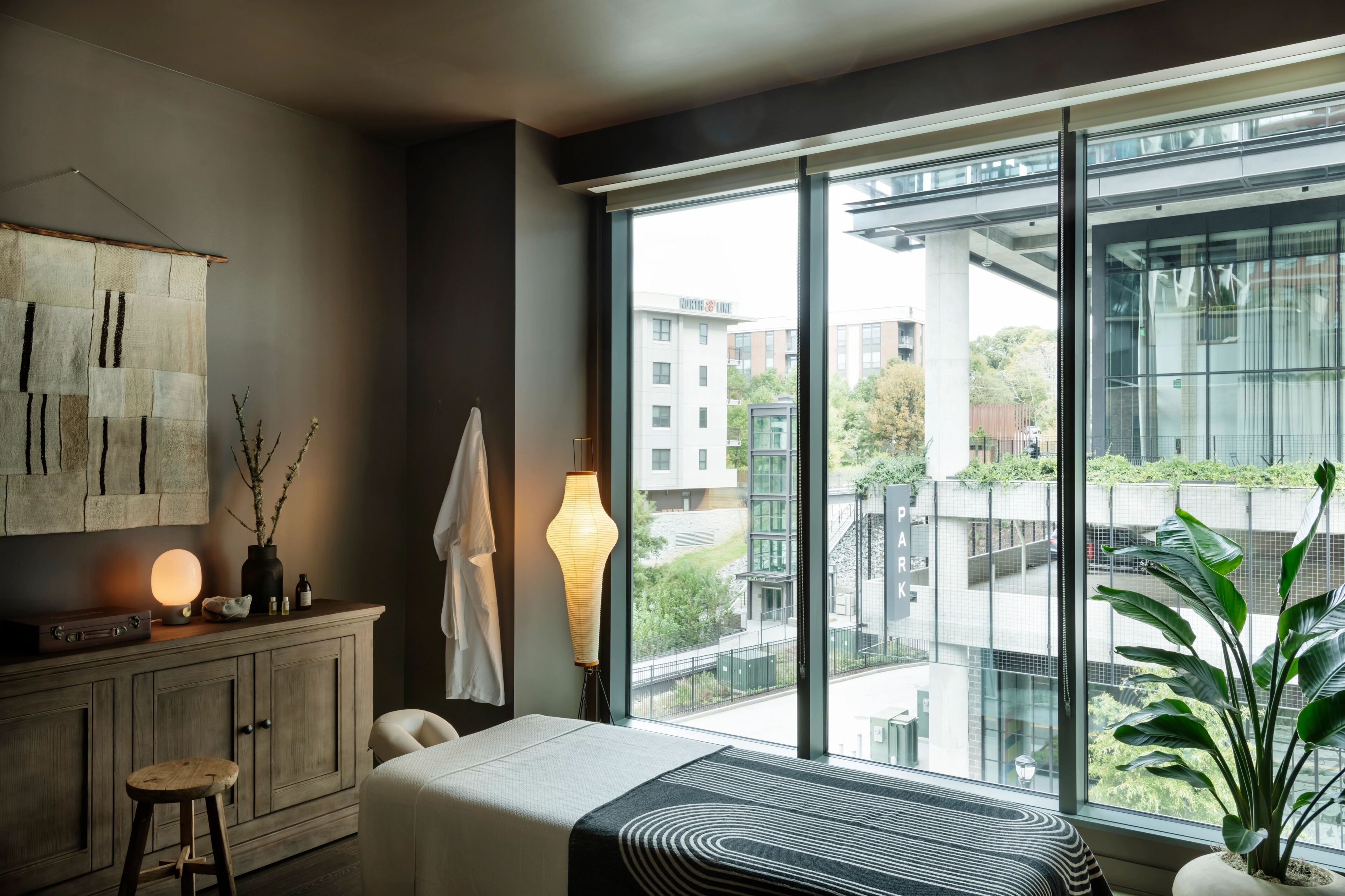 Couples treatment room(s), body treatments, hot stone massages