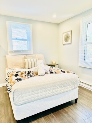 4 habitaciones, escritorio, wifi y ropa de cama 