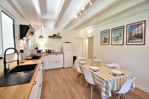Køleskab, mikrobølgeovn, ovn, opvaskemaskine