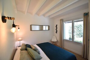 2 bedrooms, free WiFi - Hossegor “LEROTS” Magnificent Villa for 6 people. (HOSSEGOR)