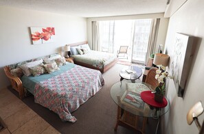 アイロン / アイロン台、旅行用ベビーベッド、WiFi (無料)、ベッドシーツ