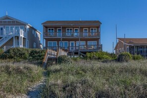 Exterior - Hobbs Realty - "Lothlorien" - Wonderful views in this oceanfront home with two separate living areas (Holden Beach)