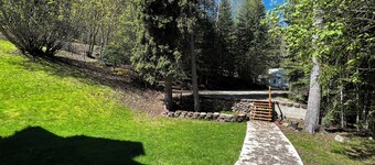 Cozy lodging with ample parking