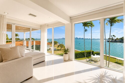 Casa Blanca Bayfront Villa – Miami