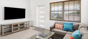 The Ridge: 2 BDR Villa