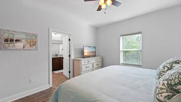 3 bedrooms, free WiFi, bed sheets