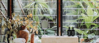 Hunter Valley Couples Retreat - Boathouse 1, The Showerhouse at Leaves and Fishes