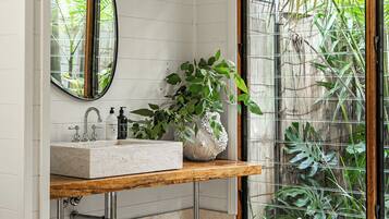 Haartrockner, Handtücher